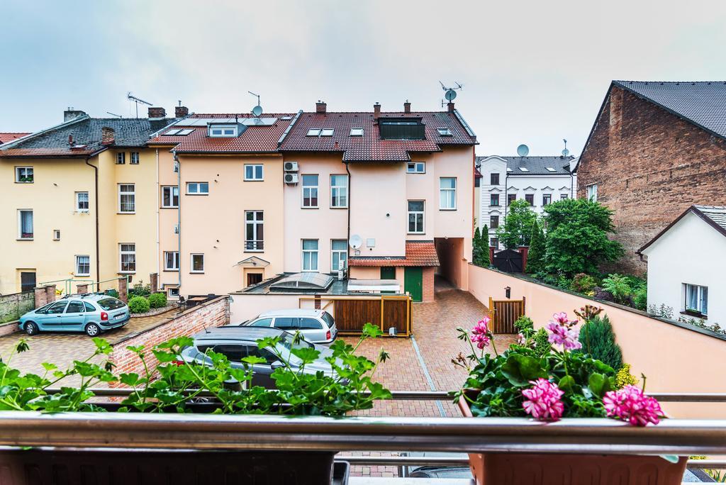 Hotel City Pardubice Kültér fotó