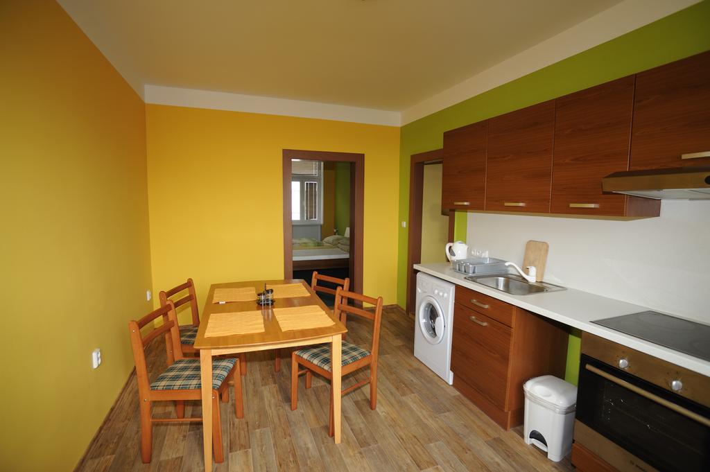 Hotel City Pardubice Kültér fotó